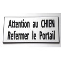 plaque adhésive blanche "ATTENTION AU CHIEN REFERMER LE PORTAIL"