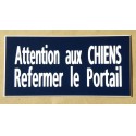 plaque adhésive "ATTENTION AUX CHIENS REFERMER LE PORTAIL" couleur bleu marine