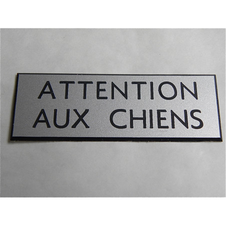 plaque adhésive "ATTENTION AUX CHIENS" format 70 x 200 mm 11 couleurs