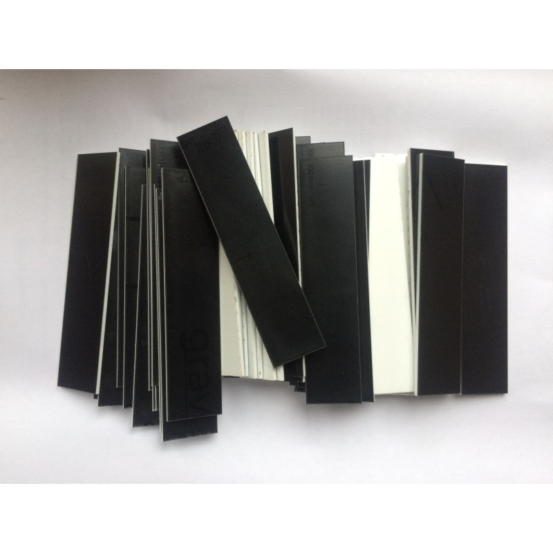 Numéro de maison + flèche à gauche format 150 x 200 mm