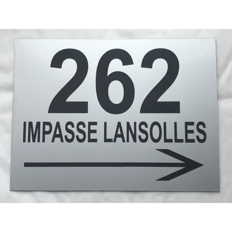 NUMERO DE RUE avec flèche à droite argenté personnalisé