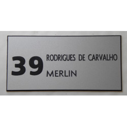 plaque de porte numéro + 2 lignes argentée format 75x150 mm personnalisée