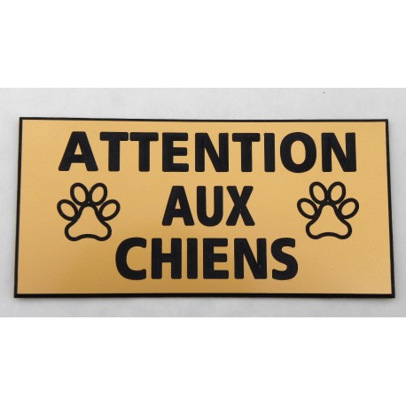 plaque adhésive "ATTENTION AUX CHIENS" dorée motifs pattes