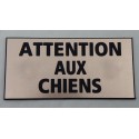 plaque adhésive "ATTENTION AUX CHIENS" couleur cuivre