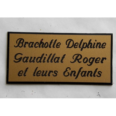 plaque de porte personnalisée "calligraphie" dorée format 48x100 mm 3 lignes.