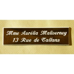 plaque de boite aux lettres, couleur noyer format 25 x 93 mm personnalisable 2 lignes "anglaise"