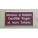 plaque de porte bordeau format 48x100 mm personnalisable 3 lignes