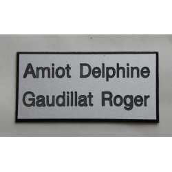 plaque de porte argentée format 48x100 mm personnalisable 2 lignes