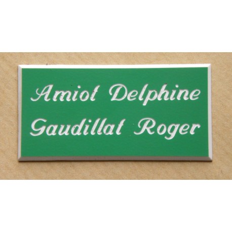 plaque de porte personnalisée "calligraphie" verte format 48x100 mm 2 lignes.