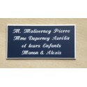 plaque de porte personnalisée "calligraphie" bleu marine format 48x100 mm 4 lignes.