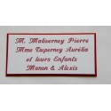 plaque de porte personnalisée "calligraphie" blanche et rouge format 48x100 mm 4 lignes.