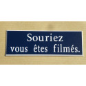plaque adhésive "souriez vous êtes filmés" bleu marine