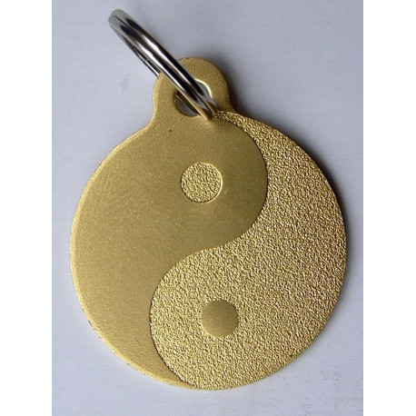 Médaille gravée "YING YANG" dorée  pour Chien personnalisable gravure 1 face Ft 32 mm