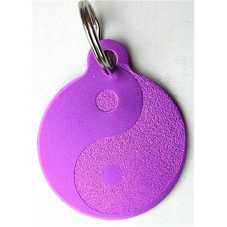 Médaille gravée "YING YANG" violette  pour Chien personnalisable gravure 1 face Ft 32 mm