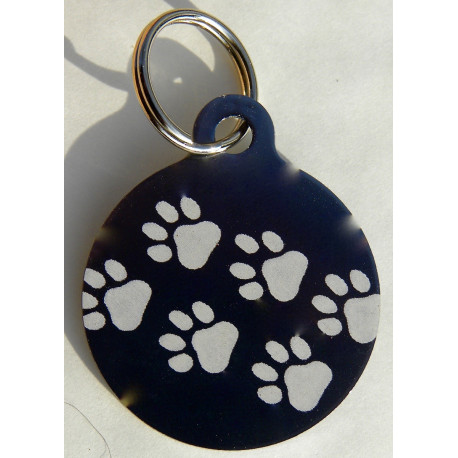 Médaille gravée "motifs pattes" noire pour Chien gravure 1 face Ft 32 mm