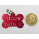 Médaille gravée chien os rouge personnalisable gravure offerte