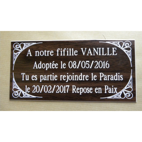 plaque Funéraire animaux domestique fond noyer  ft 75 x 150 mm personnalisable 4 lignes 