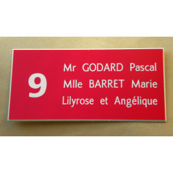 plaque de porte rouge numéro + 3 lignes format 48x100 mm personnalisable