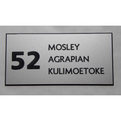 plaque de porte argentée numéro + 3 lignes format 48x100 mm personnalisable