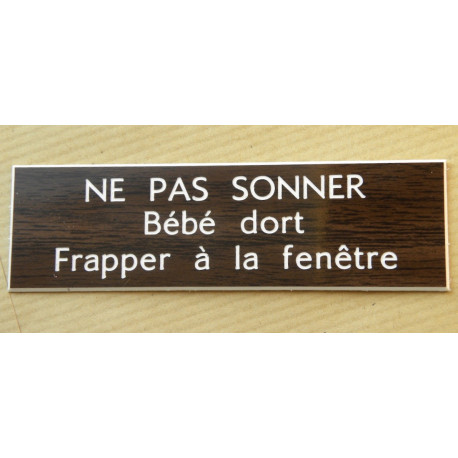 plaque adhésive "NE PAS SONNER bébé dort frapper à la fenêtre"