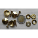 Cache vis marbrier en laiton,  18 mm permet de cacher et donner un aspect décoratif aux vis de fixation.