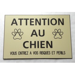 plaque "ATTENTION AU CHIEN VOUS ENTREZ A VOS RISQUES ET PERILS"  ivoire