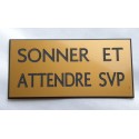 Plaque adhésive SONNER ET ATTENDRE SVP