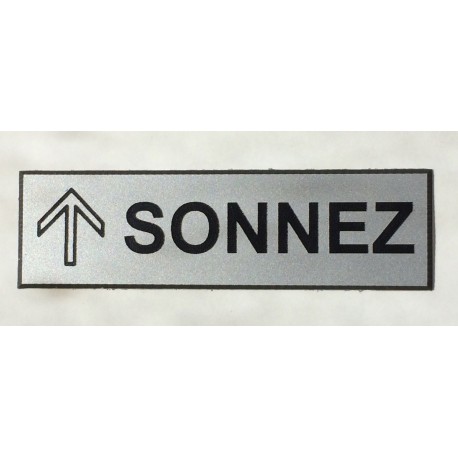 Plaque adhésive SONNEZ + fleche Format 29x100 mm argentée