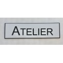 plaque adhésive "ATELIER" blanche