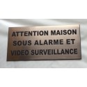 plaque adhésive "ATTENTION MAISON SOUS ALARME ET VIDEO SURVEILLANCE" cuivrée