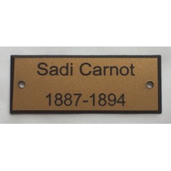 etiquette encadrement dorée format 50 x 20 mm deux perforations trous